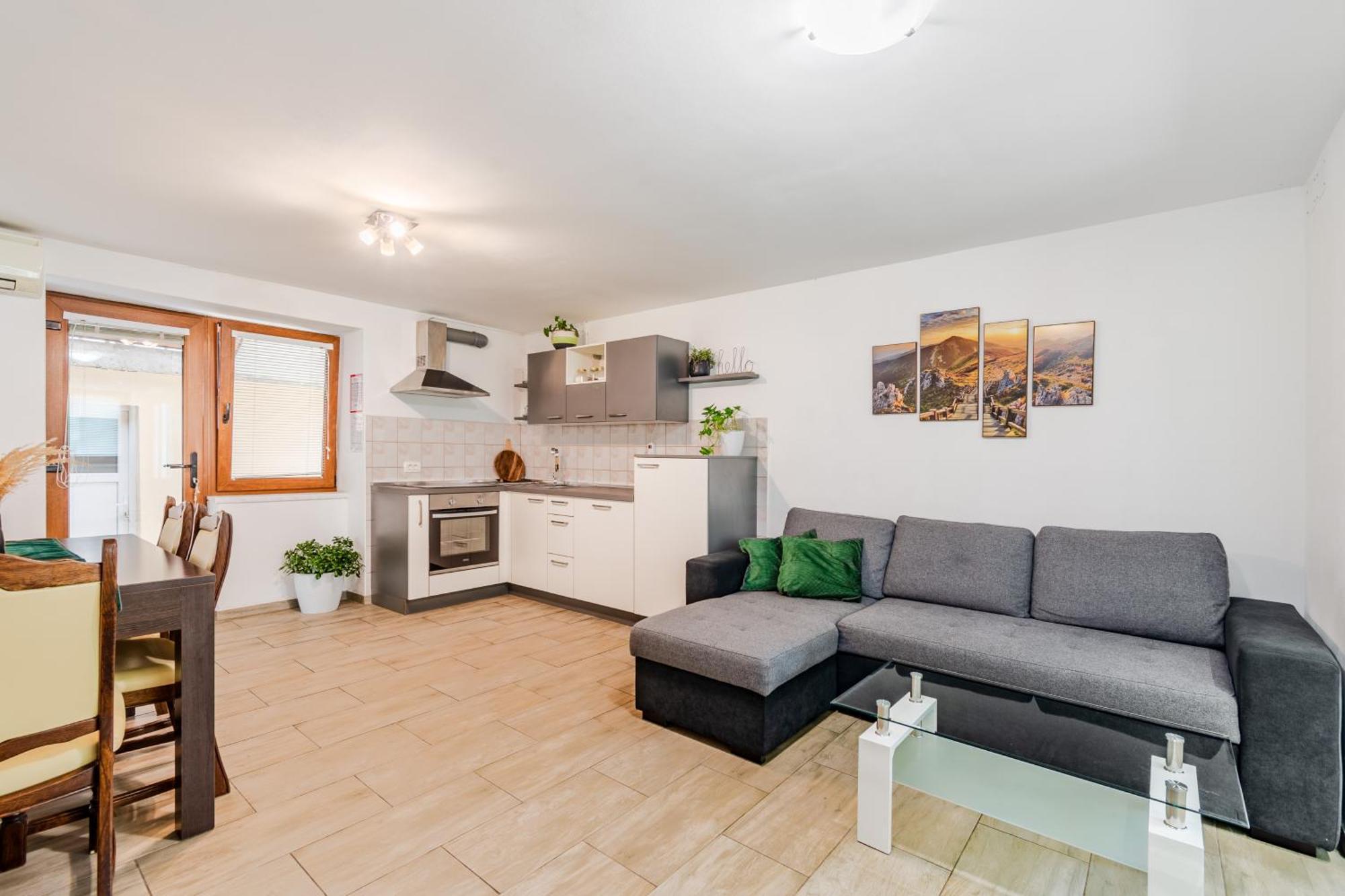 Apartmaji Mausi Бовец Екстериор снимка