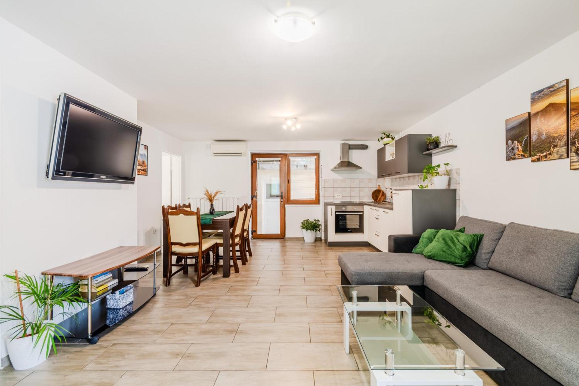 Apartmaji Mausi Бовец Екстериор снимка